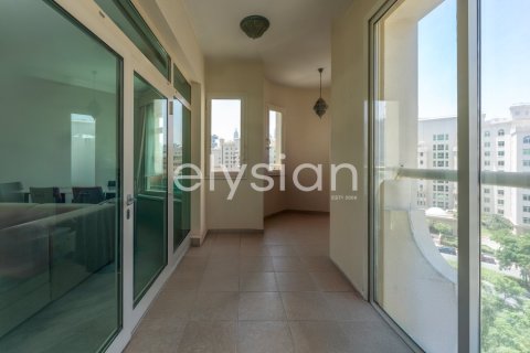 Appartement de 3 chambres à Shoreline Apartments, UAE No. 64923 14