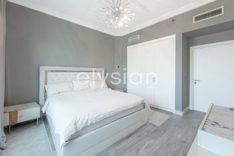 Appartement de 3 chambres à Shoreline Apartments, UAE No. 64923 9