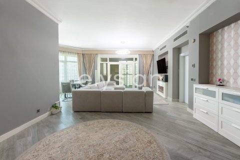 Appartement de 3 chambres à Shoreline Apartments, UAE No. 64923 17