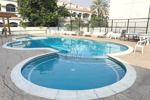Villa de 4 dormitorios en Umm Suqeim, UAE No. 118029 20