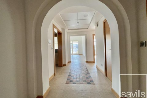 2 bedrooms Apartment in Shoreline Apartments, UAE No. 214055 13