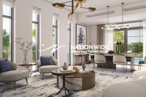 5 bedrooms Villa in Abu Dhabi, UAE No. 135085 3