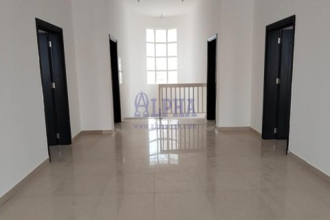 5 bedrooms Villa in Al Riffa, UAE No. 165663 9