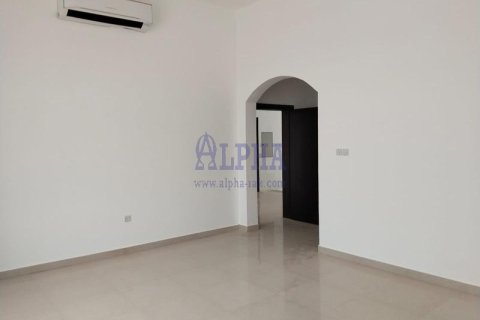 5 bedrooms Villa in Al Riffa, UAE No. 165663 12