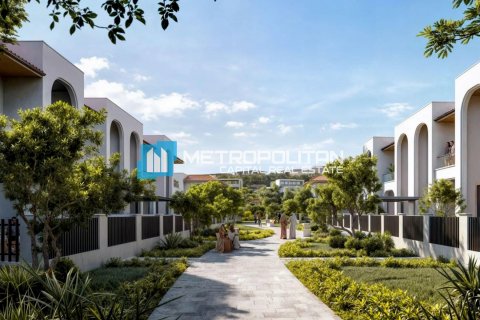 4 غرف نوم تاون هاوس في Al Hudayriat Island, الإمارات العربية المتحدة رقم 148999 4