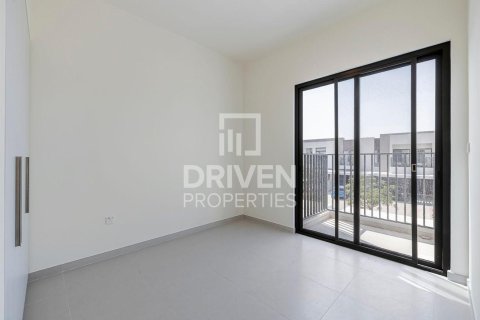3 bedrooms Villa in EMAAR South, UAE No. 192526 6