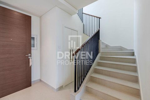 3 bedrooms Villa in EMAAR South, UAE No. 192526 19