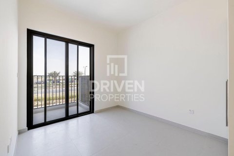 3 bedrooms Villa in EMAAR South, UAE No. 192526 8