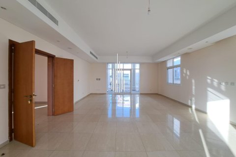 Villa de 5 chambres à Khalifa City, UAE No. 37664