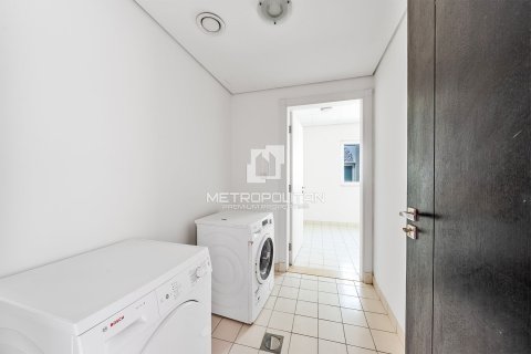 Villa de 4 chambres à North Village, UAE No. 129074 16