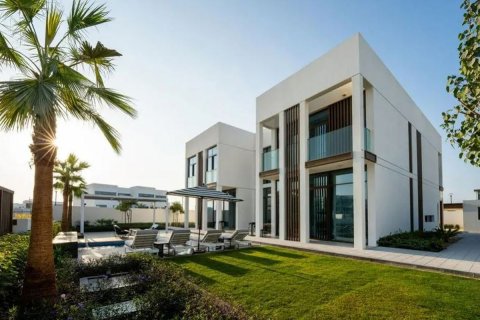 5 bedrooms Commercial property in Abu Dhabi, UAE No. 10085