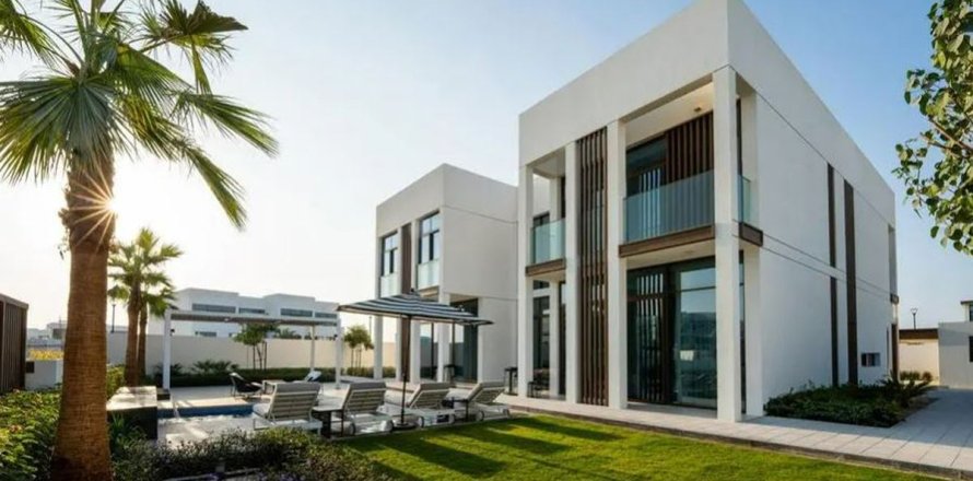 5 bedrooms Commercial property in Abu Dhabi, UAE No. 10085