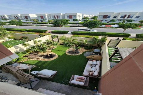 3 bedrooms Townhouse in Amaranta, UAE No. 201184