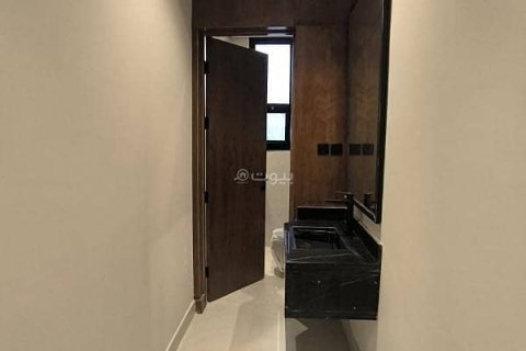 Квартира с 4 спальнями в Эр-Рияд, Саудовская Аравия №60289 6
