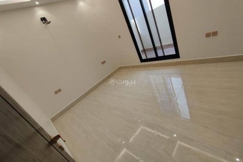 Квартира с 4 спальнями в Эр-Рияд, Саудовская Аравия №60290 4