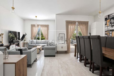 5 bedrooms Villa in Al Reef, UAE No. 206035