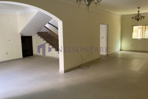 4 غرف نوم فيلا في الدوحة, Qatar رقم 58250 17