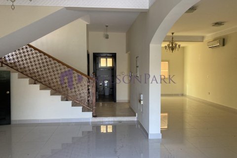 4 غرف نوم فيلا في الدوحة, Qatar رقم 58250 31