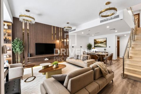 Таунхаус с 3 спальнями в District 12, ОАЭ №202785