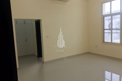 10 غرفة نوم  فيلا في مدينة خليفة, الإمارات العربية المتحدة رقم 34704 15