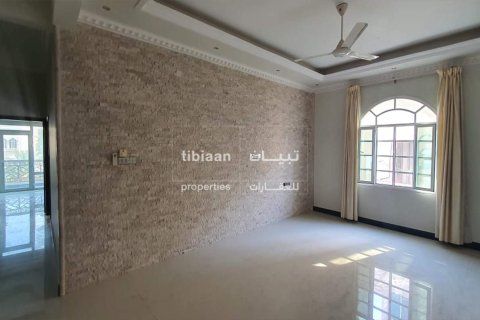 8 bedrooms Villa in As Sib, Oman No. 53311 6