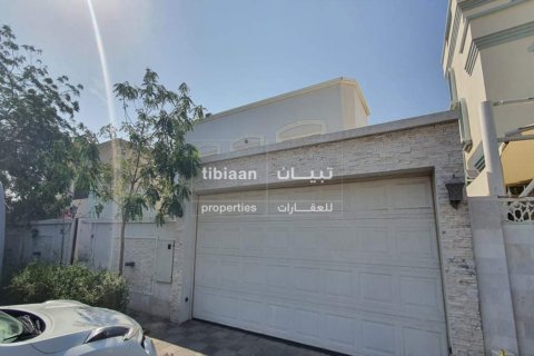 8 bedrooms Villa in As Sib, Oman No. 53311 12