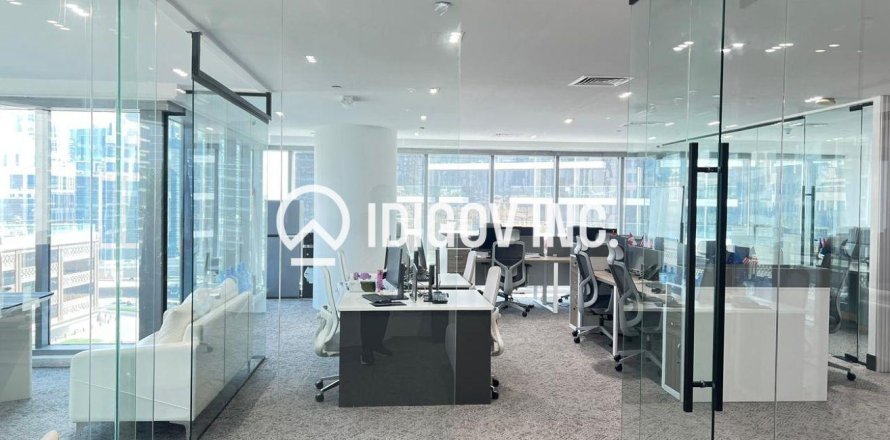 138m² Office in Business Bay, UAE No. 147408