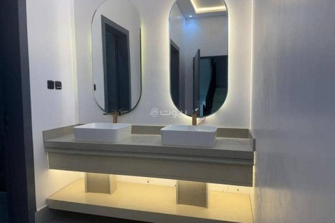 Apartment de 5 dormitorios en Riyadh, Saudi Arabia No. 99669 8