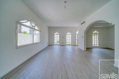 5 bedrooms Villa in Umm Suqeim, UAE No. 194626 10