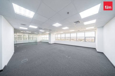 157.4m² Office in Dubai, UAE No. 205428
