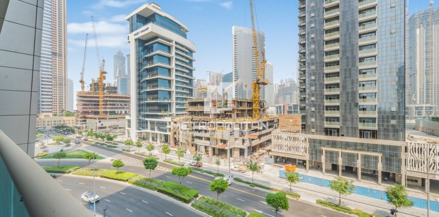 Appartement de 4 chambres à Business Bay, UAE No. 129028