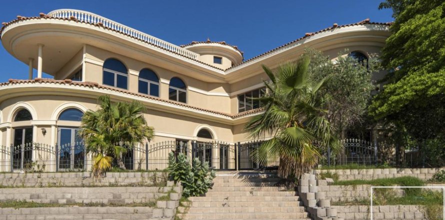 5 bedrooms Villa in Signature Villas, UAE No. 193894