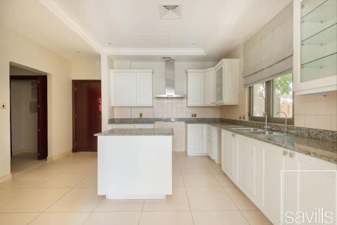 6 bedrooms Villa in Signature Villas, UAE No. 193890 15