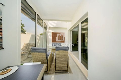 Villa de 3 dormitorios en Mina Al Arab, UAE No. 129948 7