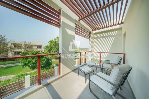 Villa de 3 dormitorios en Mina Al Arab, UAE No. 129948 4