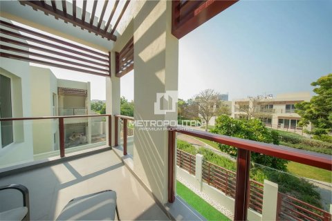 Villa de 3 dormitorios en Mina Al Arab, UAE No. 129948 5