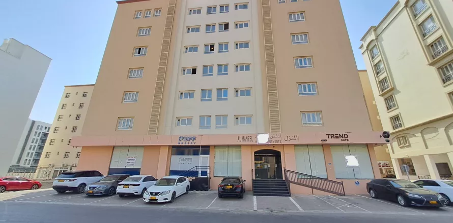 2 bedrooms Apartment in Muscat, Oman No. 106723