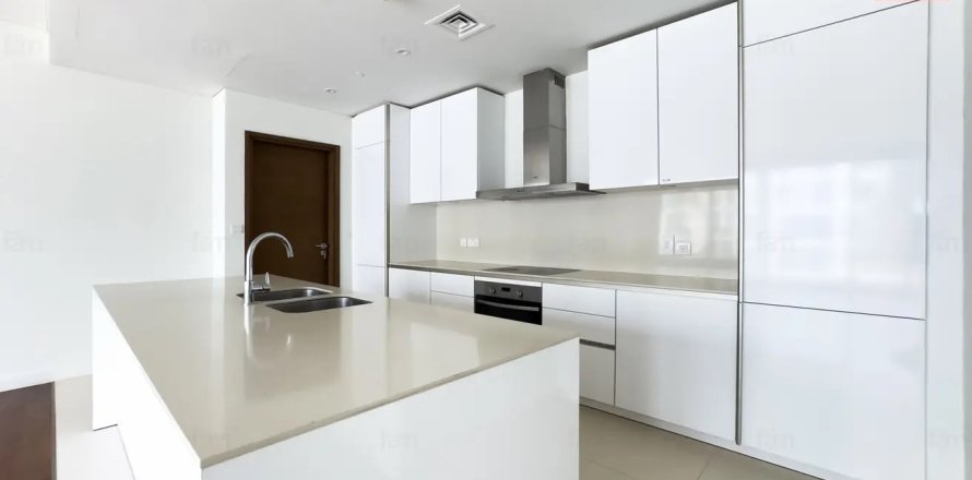 2 bedrooms Apartment in City Walk, UAE No. 186306