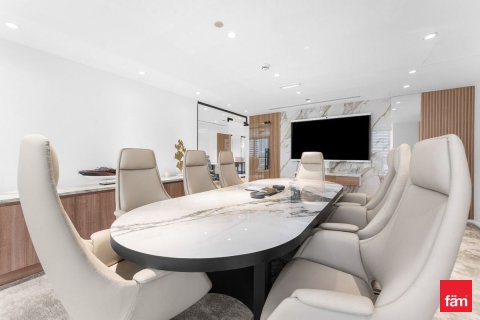 101.4m² Office in Dubai, UAE No. 186304 3