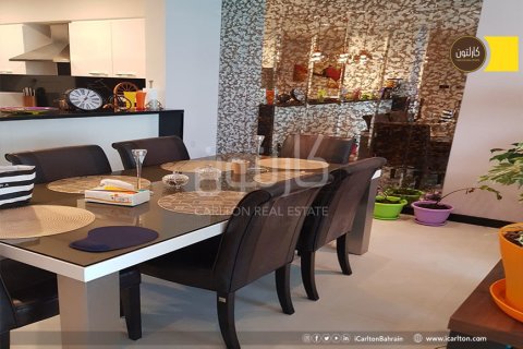 2 bedrooms Apartment in Manama, Bahrain No. 66923 9