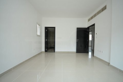 Вилла с 4 спальнями в Al Reef, ОАЭ №13326 12