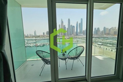 Квартира с 2 спальнями в EMAAR Beachfront, ОАЭ №35403 11
