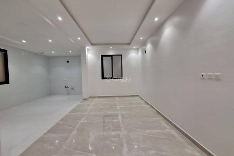 3 bedrooms Villa in Riyadh, Saudi Arabia No. 60050 23
