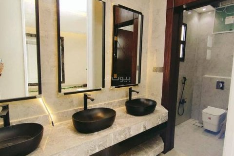 Villa de 5 chambres à Riyadh, Saudi Arabia No. 60045 24