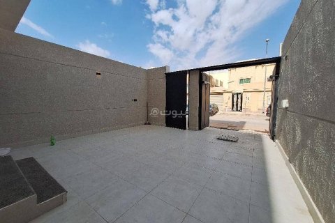 Villa de 4 chambres à Riyadh, Saudi Arabia No. 60044 4
