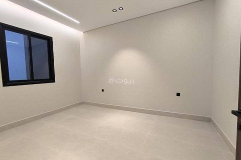 Villa de 5 dormitorios en Riyadh, Saudi Arabia No. 60049 12