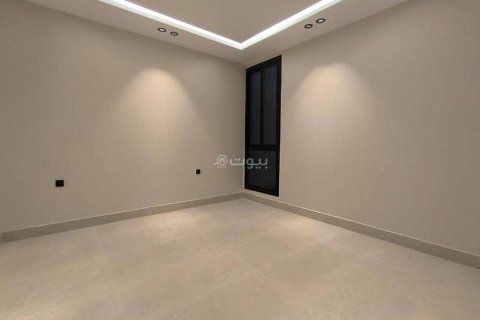 Villa de 5 dormitorios en Riyadh, Saudi Arabia No. 60049 11