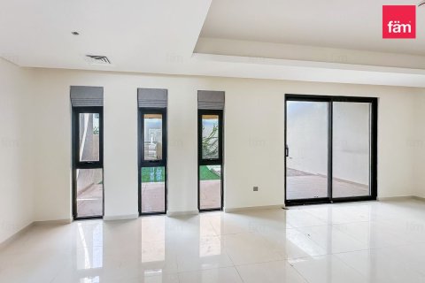 4 bedrooms Townhouse in Dubai, UAE No. 203427
