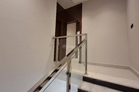 3 bedrooms Apartment in Riyadh, Saudi Arabia No. 60489 3
