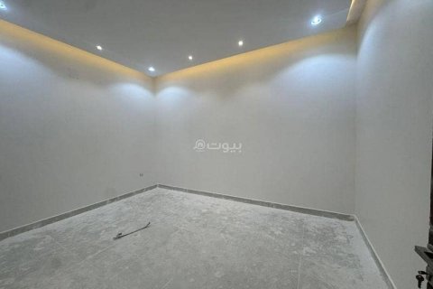 Villa de 4 dormitorios en Riyadh, Saudi Arabia No. 62822 14